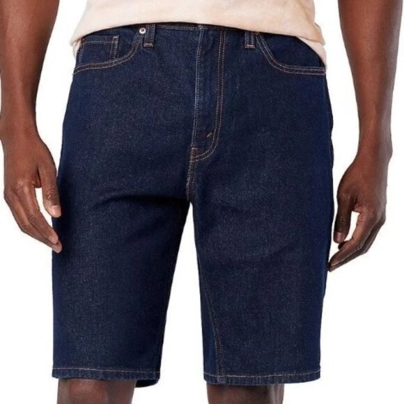 Levis Signature Men’s Straight Fit Jean Shorts - Picture 1 of 2